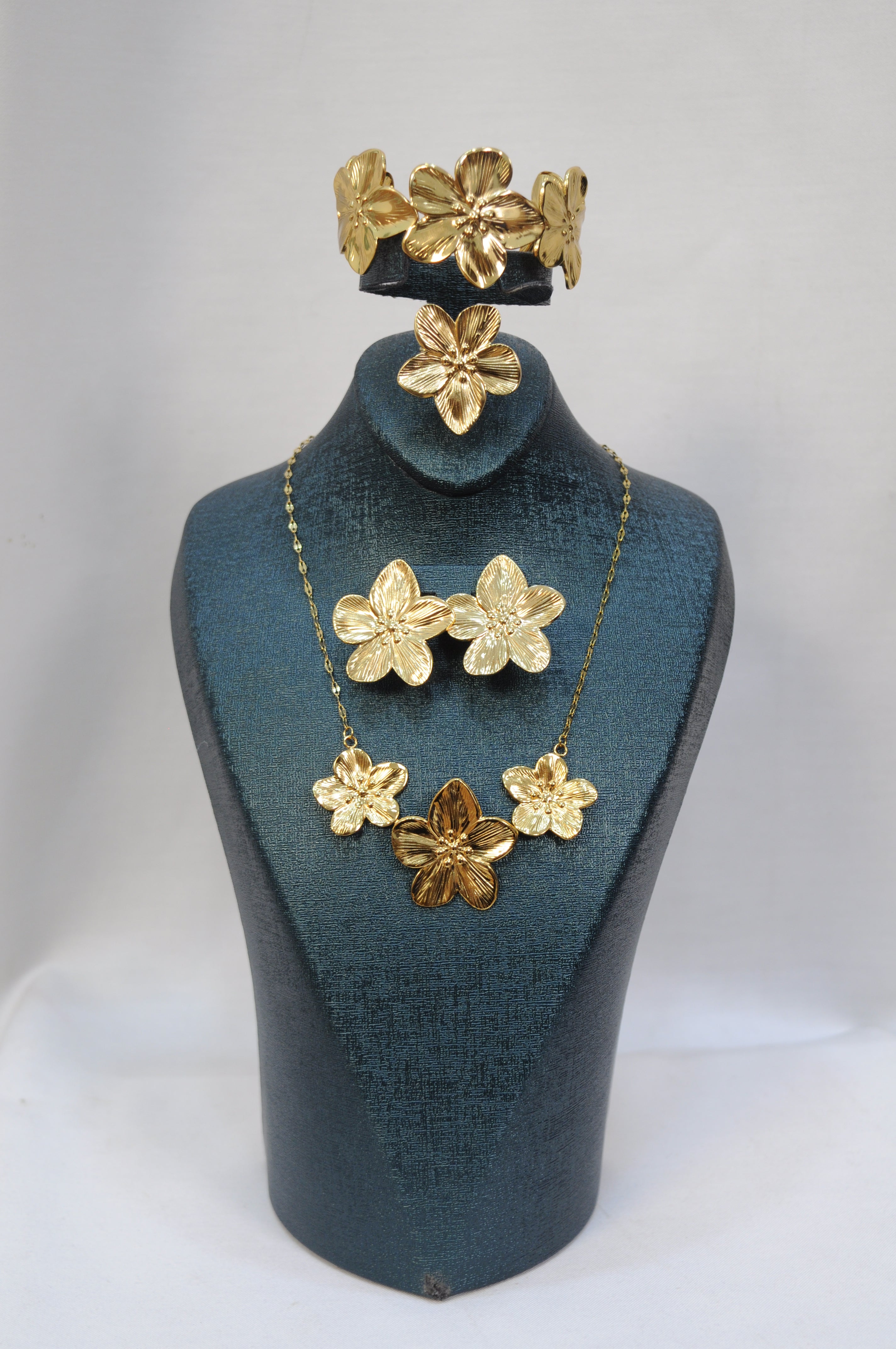 طقم فلورة بافضل حلة و افضل لمعان